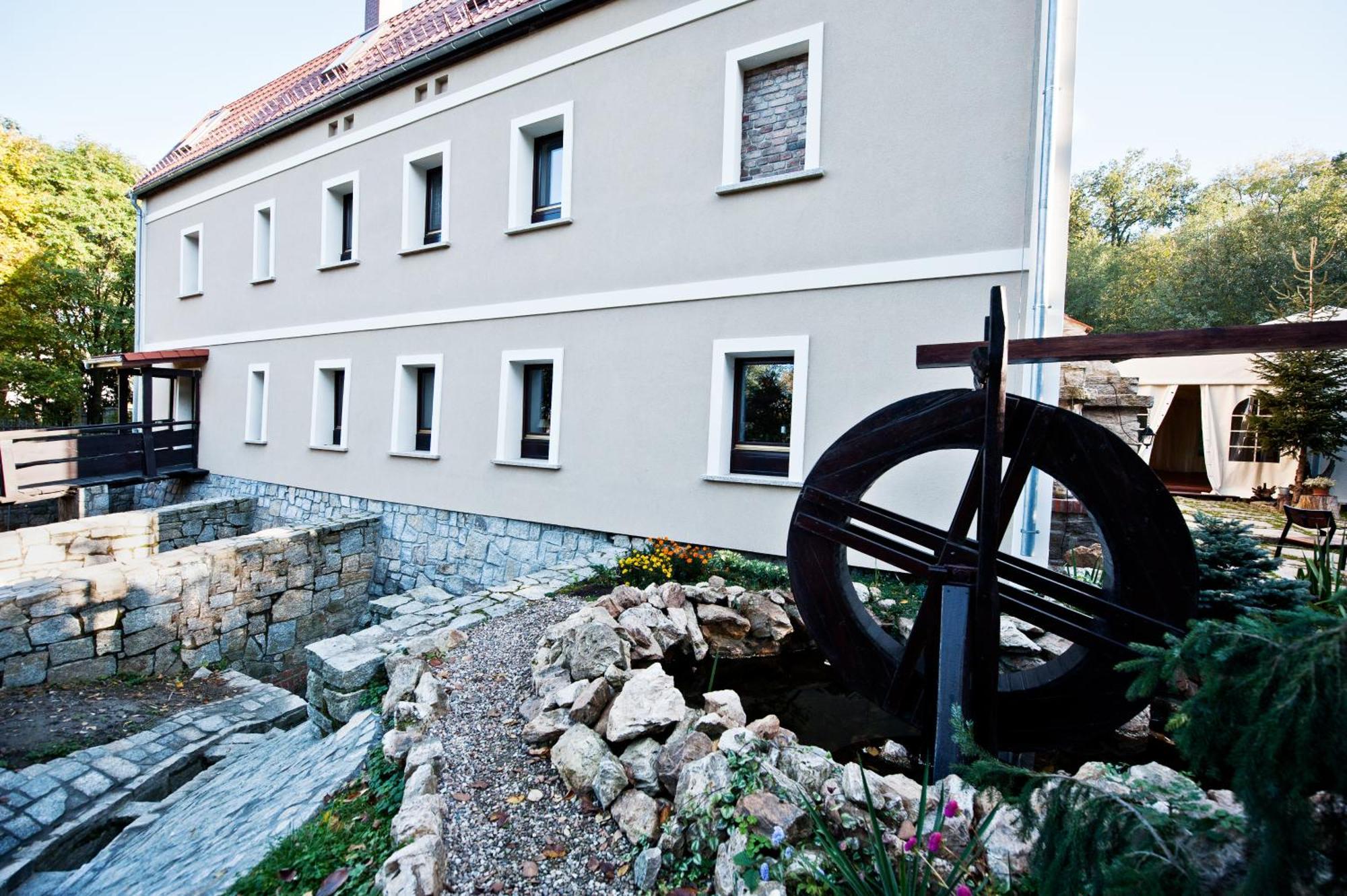 Rancho Slezanski Mlyn Szczepanów Exteriör bild